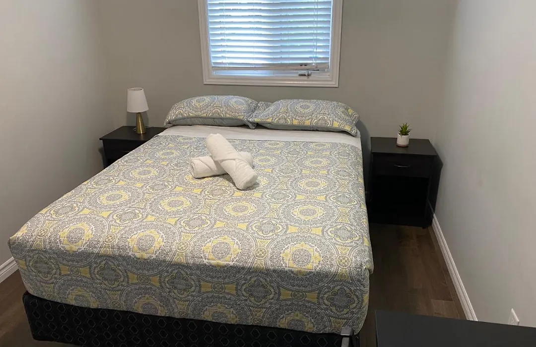 Kingston Comfort Suites - Unit 2-1