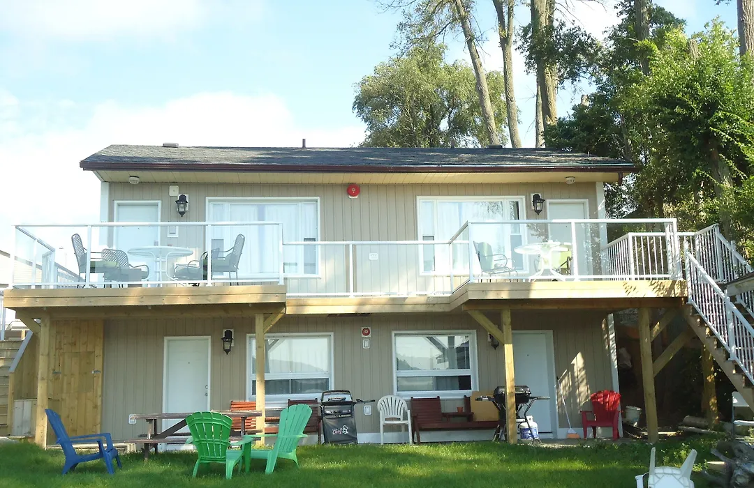 Bayside Inn & Waterfront Suites-1