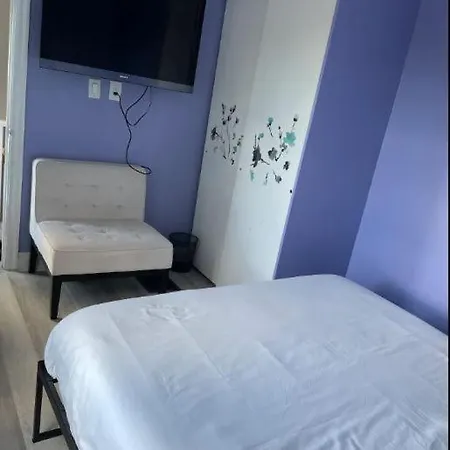 2 Bedroom Guest Suite With Kitchen And Private Bathroom - Off 401 Downtown-2
