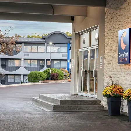 Quality Inn & Conference Centre Kingston Central-2